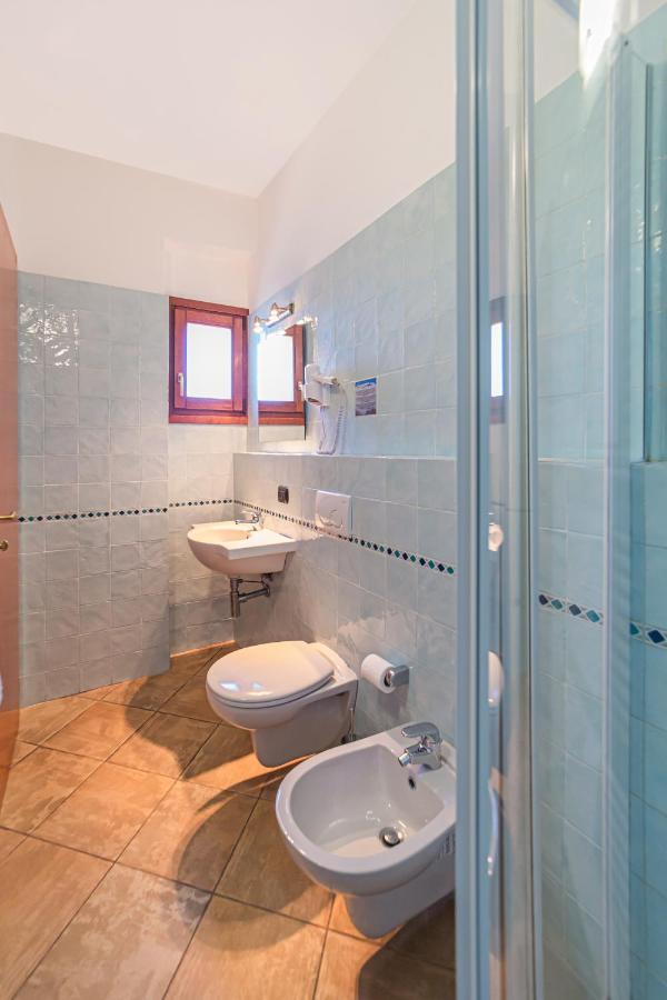 Hotel Il Gabbiano La Maddalena  Exteriér fotografie