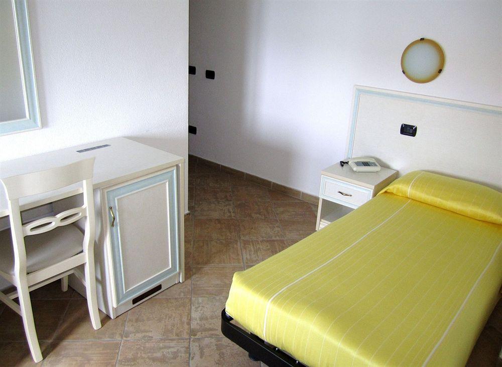 Hotel Il Gabbiano La Maddalena  Exteriér fotografie